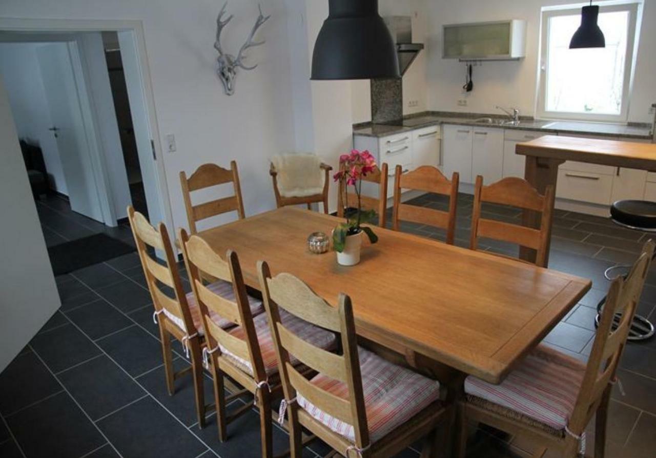 Ferienhaus Am Kreuzberg - Nuerburgring Ulmen Esterno foto