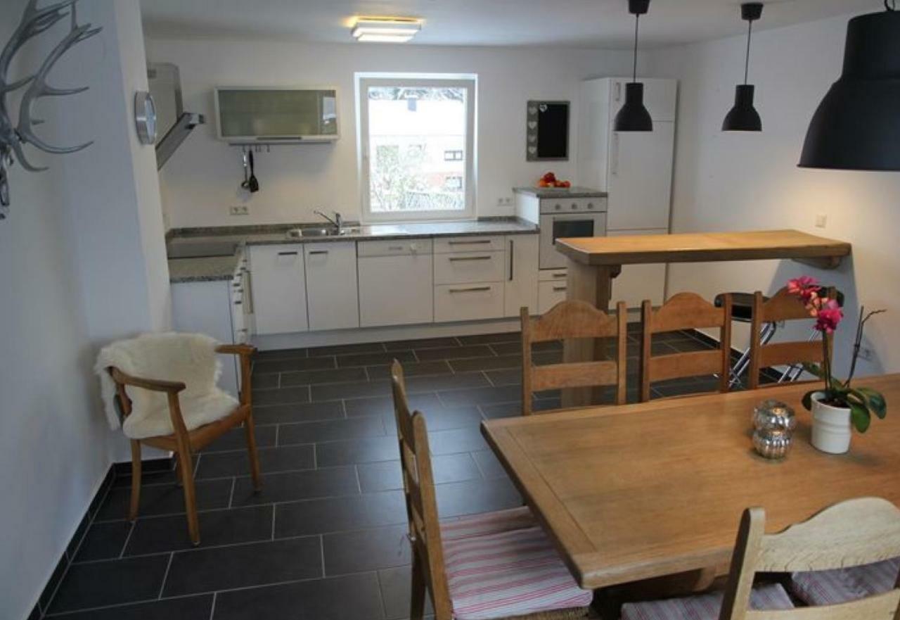 Ferienhaus Am Kreuzberg - Nuerburgring Ulmen Esterno foto